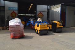 福瑞得機械手扶雙輪壓路機，手扶單輪壓路機，座駕壓路機及時包裝發(fā)貨