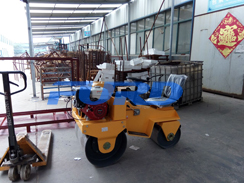 福瑞得機械座駕壓路機、手扶壓路機準(zhǔn)備發(fā)貨