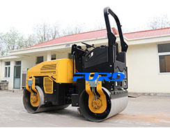 如何根據(jù)施工環(huán)境選擇合適的小型壓路機(jī)？